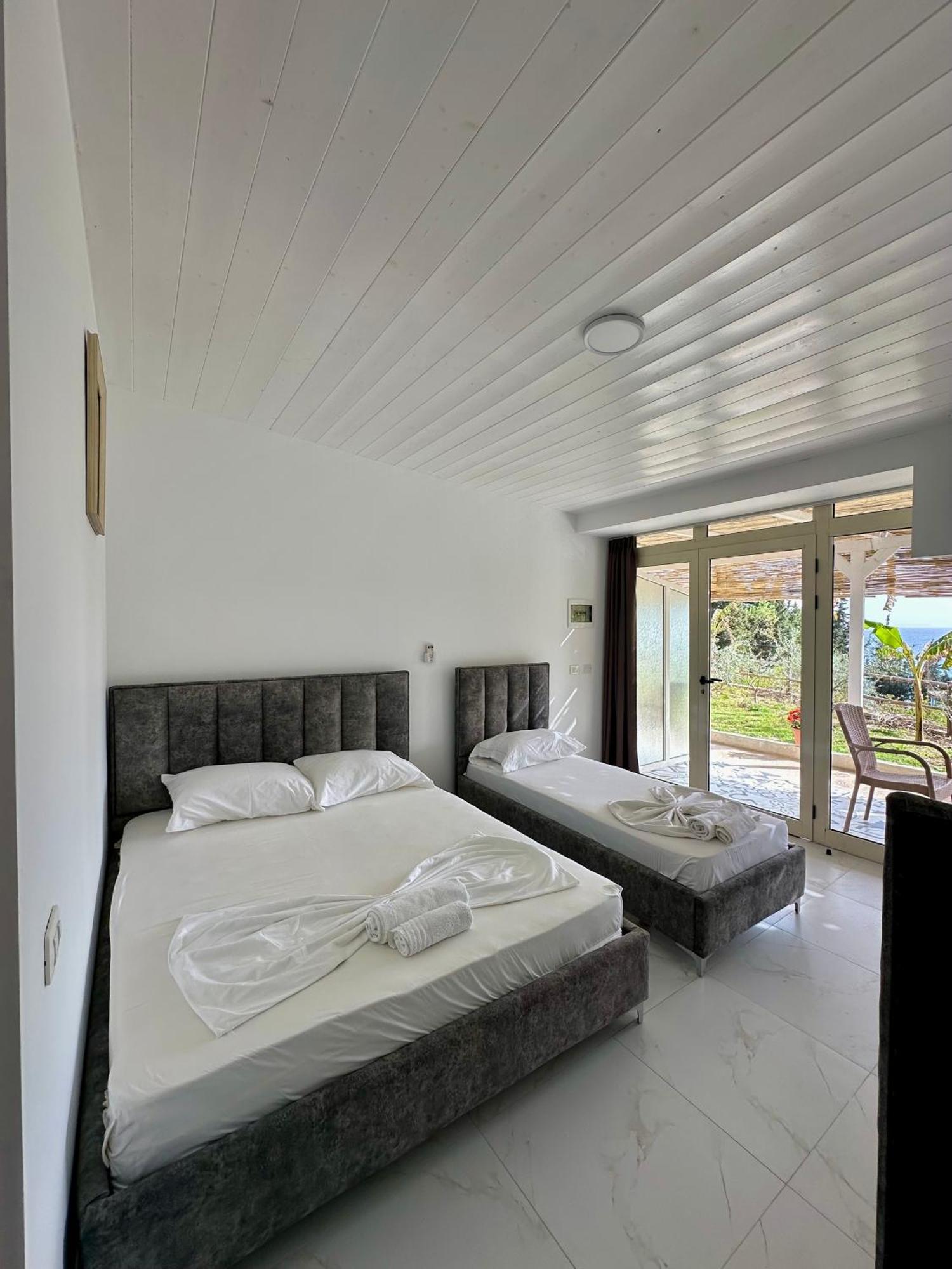 Essos Villas Дхерми Экстерьер фото